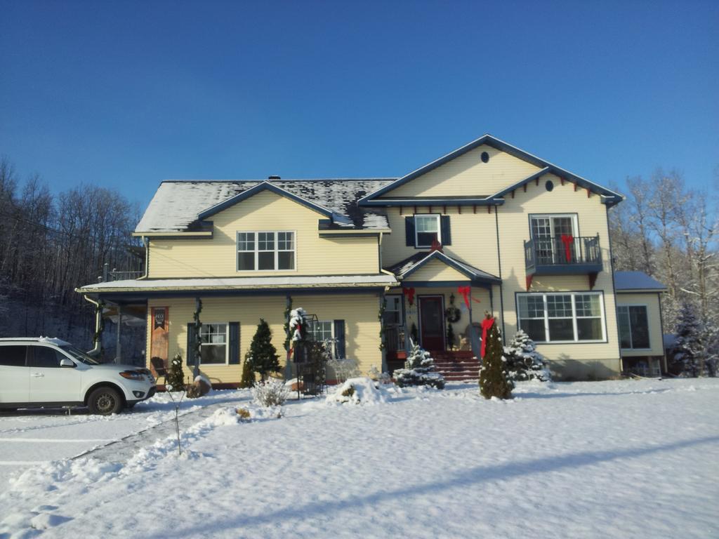 Domaine De La Baie, Les Suites Shawinigan Exterior photo