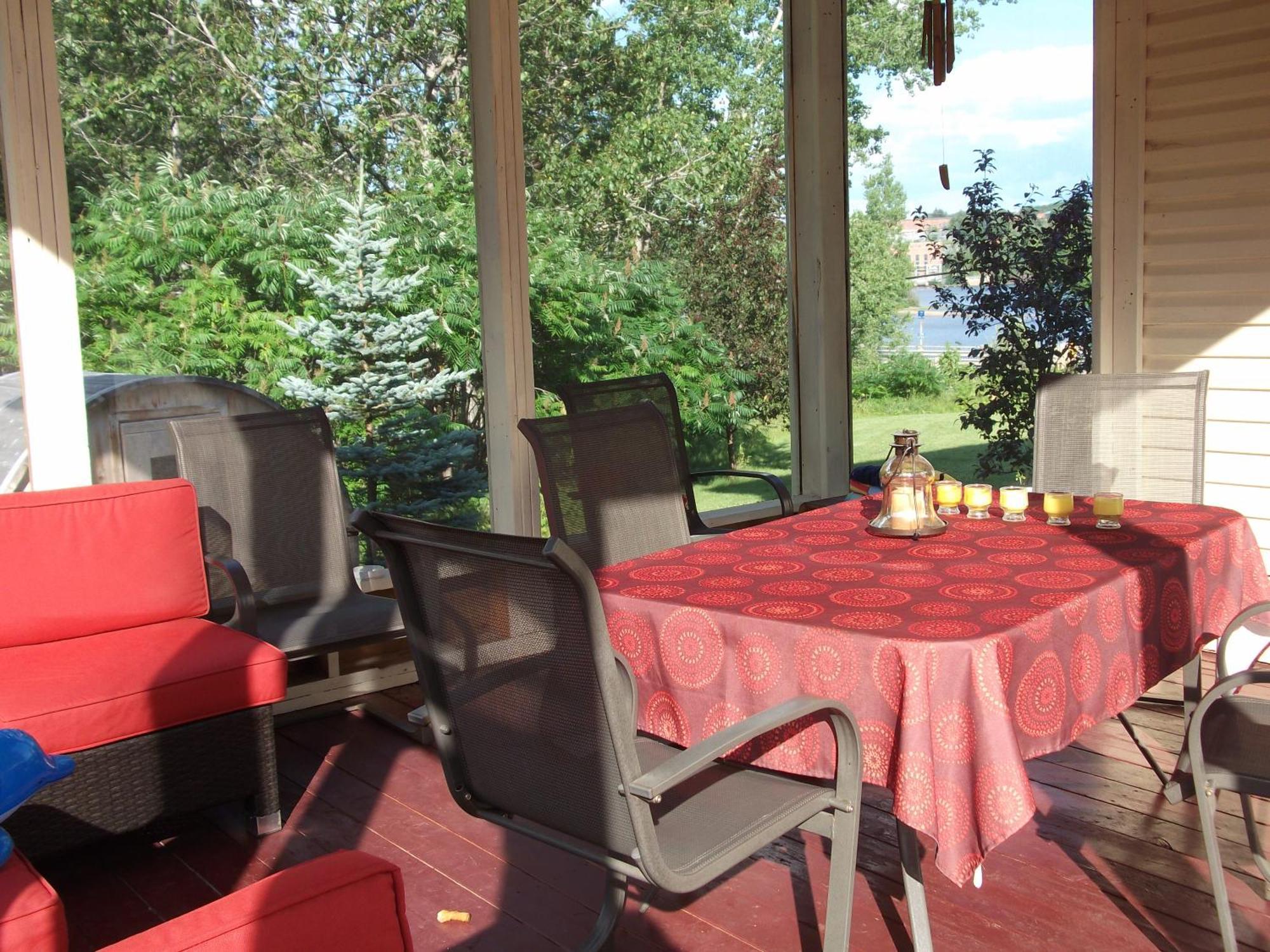 Domaine De La Baie, Les Suites Shawinigan Exterior photo
