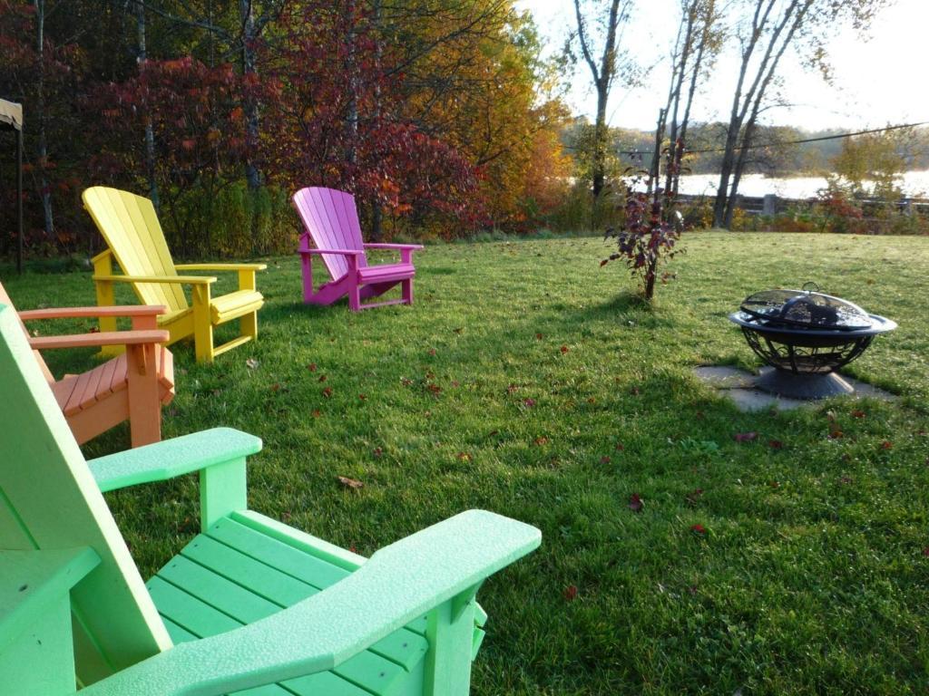 Domaine De La Baie, Les Suites Shawinigan Exterior photo