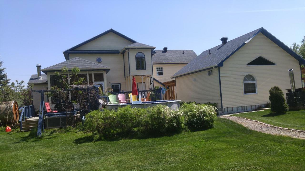 Domaine De La Baie, Les Suites Shawinigan Exterior photo